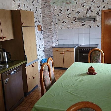 Ferienwohnung Linde - Marburg Biedenkopf Mit 5 Zimmer Und Balkon Frechenhausen 外观 照片