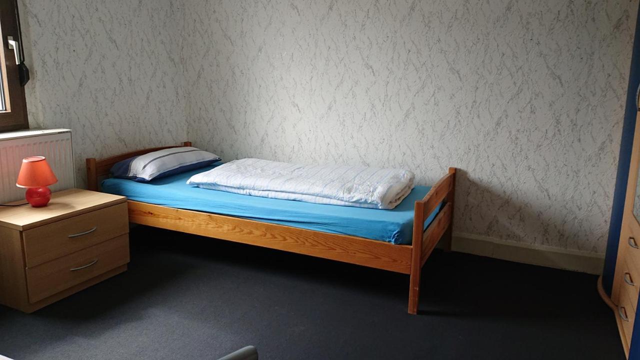 Ferienwohnung Linde - Marburg Biedenkopf Mit 5 Zimmer Und Balkon Frechenhausen 外观 照片